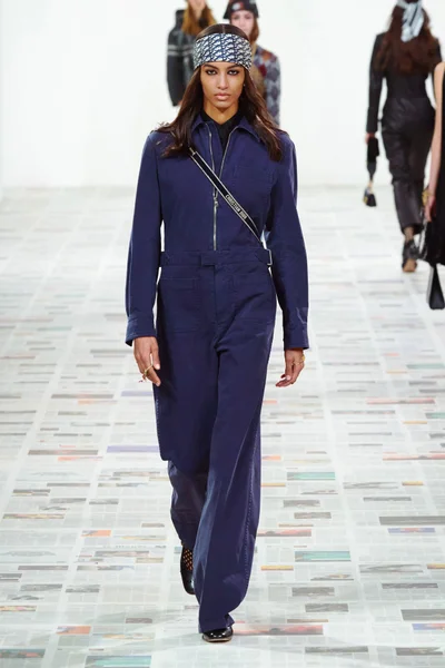 Look 62